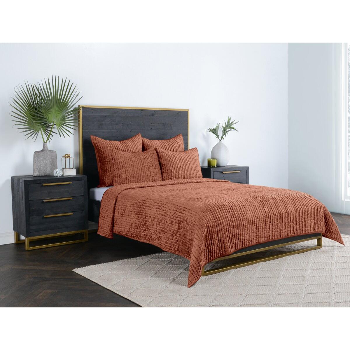 Bari Velvet Quilt Collection Bari Velvet Quilt Collection - Image 1
